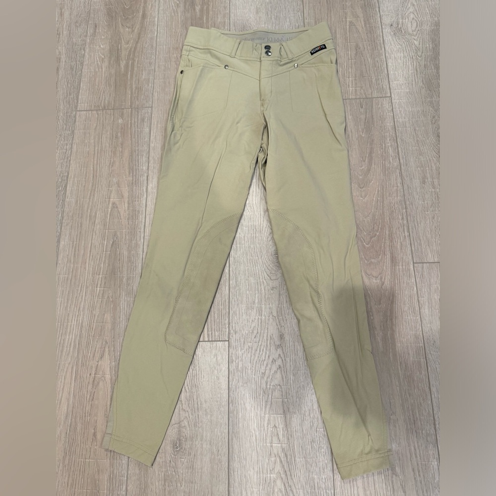 Size medium women’s Kerrits Breeches